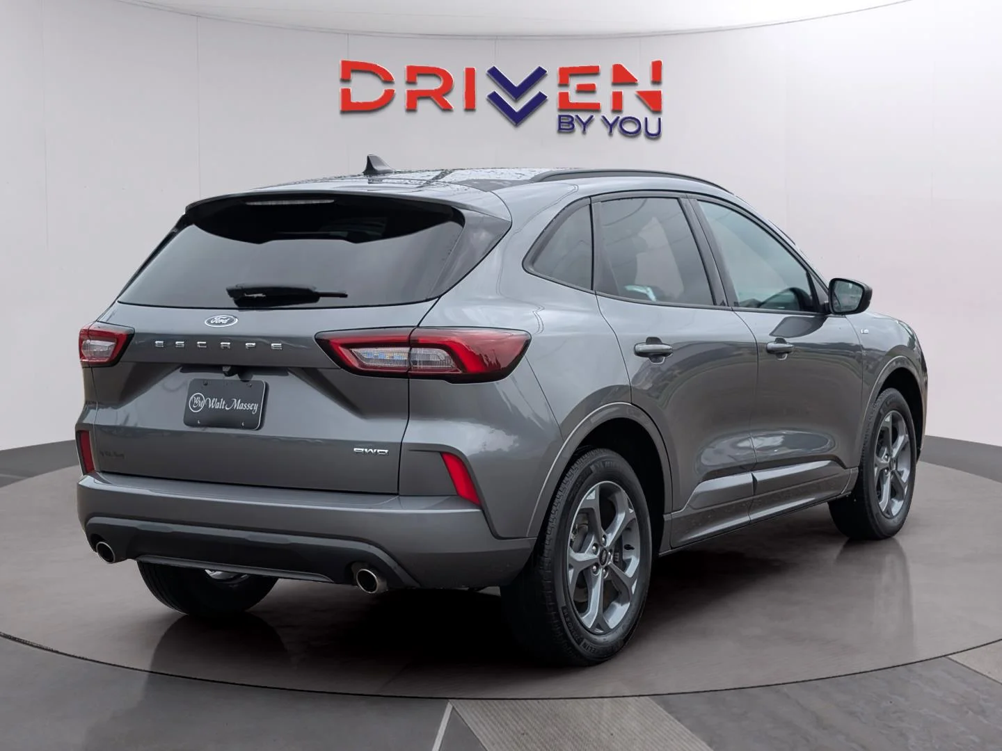 Used 2024 Carbonized Gray Ford ST-Line image 5