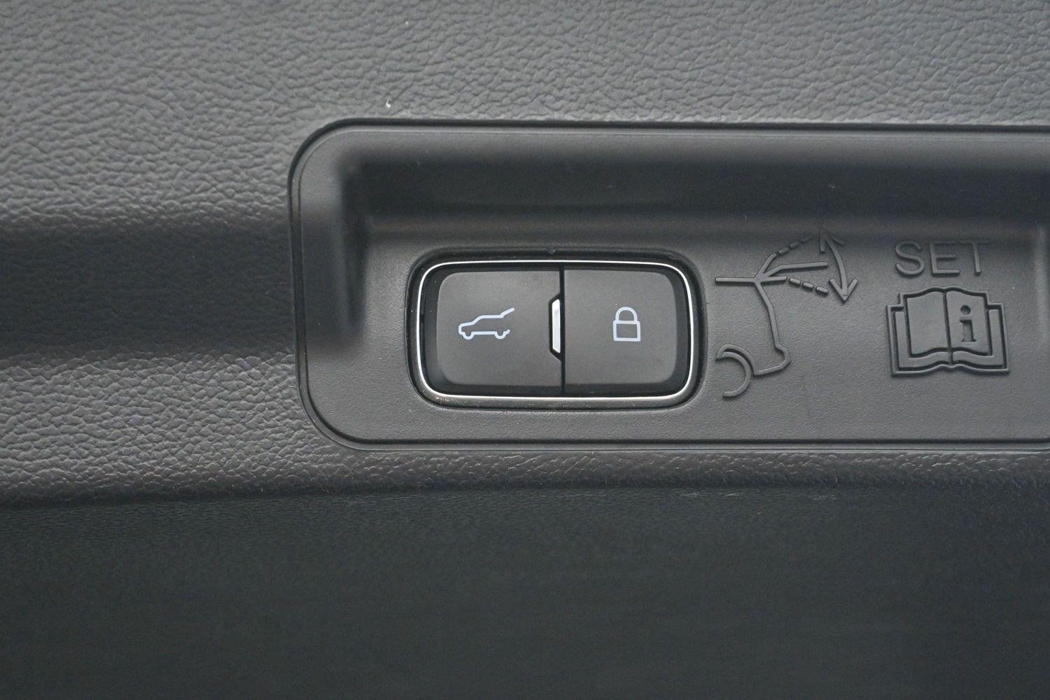 Used 2022 Agate Black Ford XLT image 10
