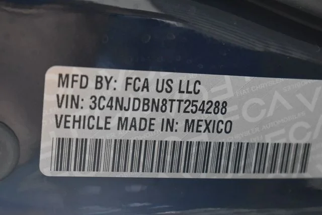 New 2026 Fathom Blue Pearl-Coat Exterior Paint Jeep Latitude image 36
