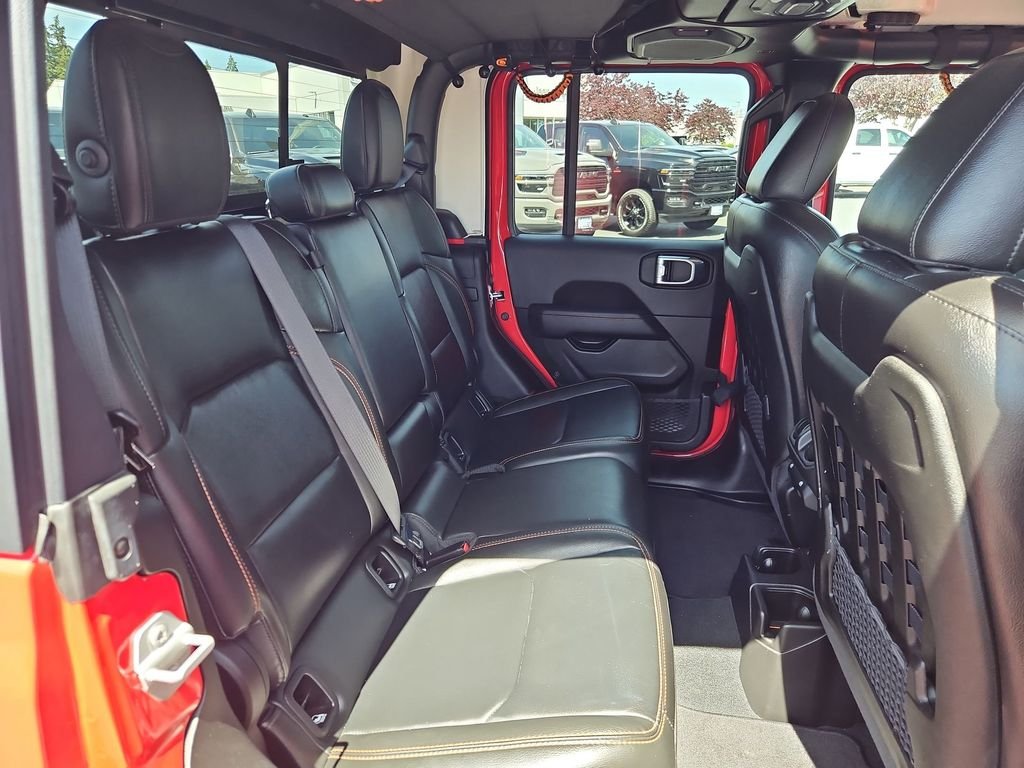 Used 2022 Firecracker Red Clearcoat Jeep Mojave image 27