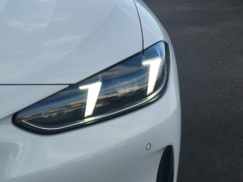 2026 BMW 4 Series 430i - Photo 9