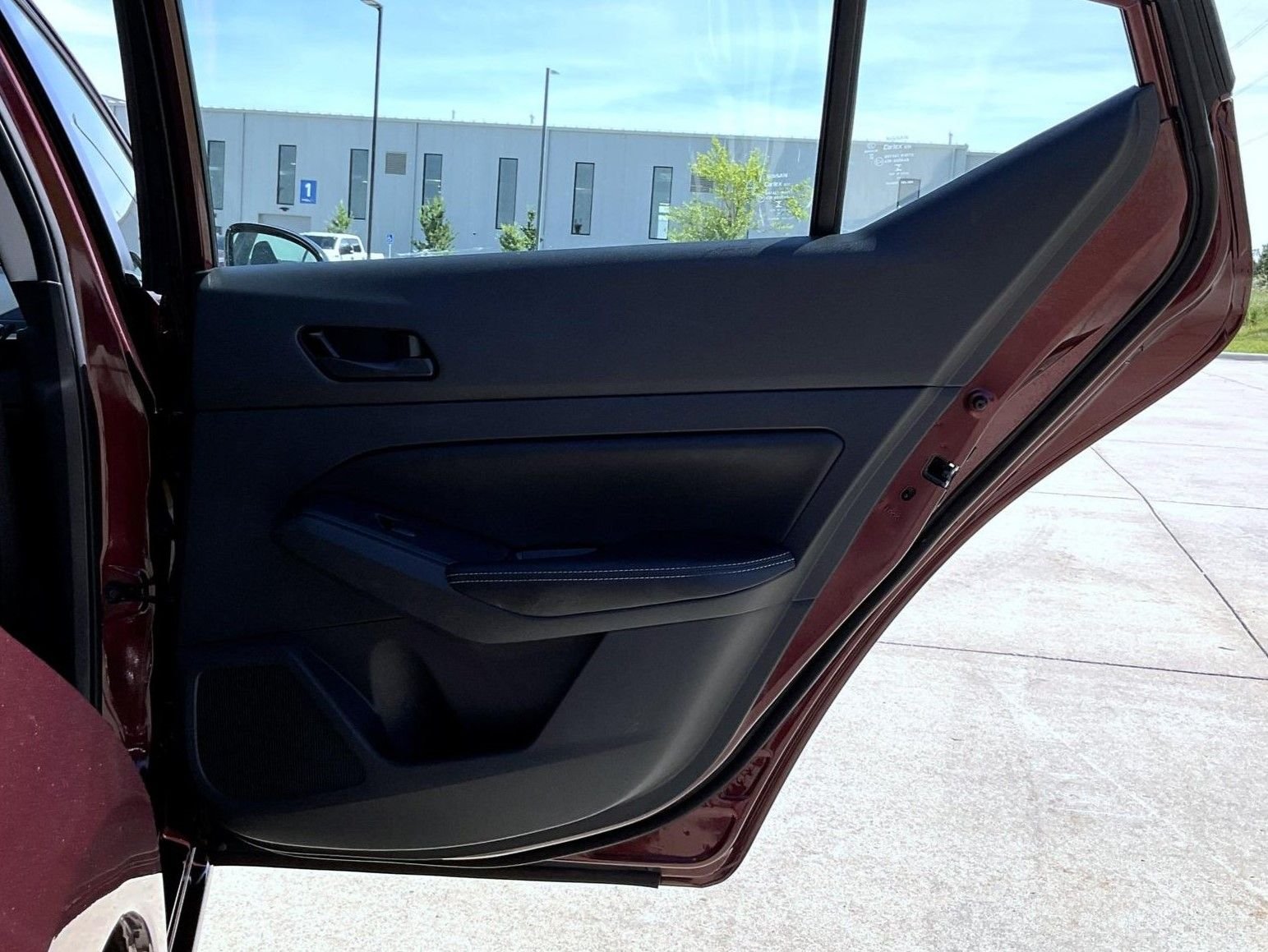 2025 Nissan Altima SV - Photo 21