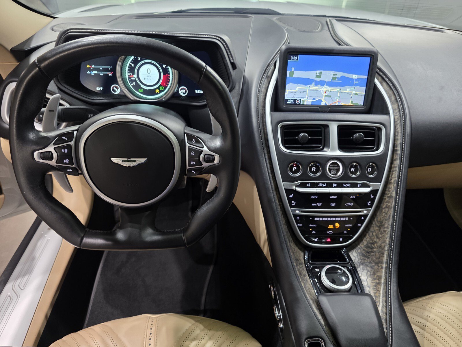 Used 2023 Lunar White Aston Martin V8 Coupe image 10