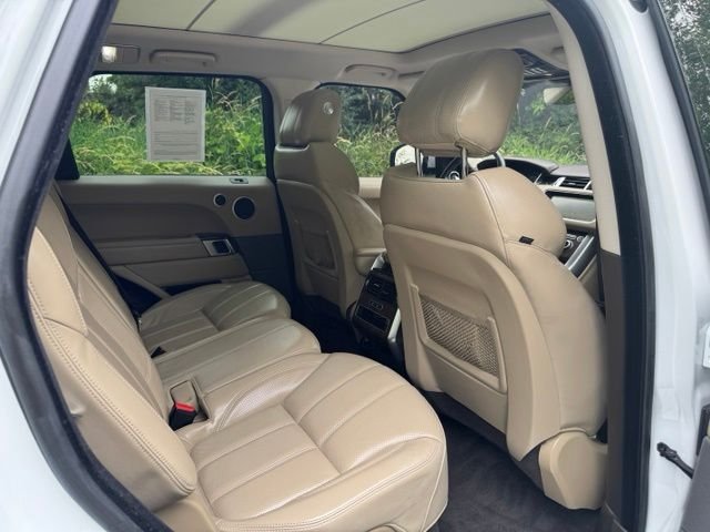 Used 2017 Fuji White Land Rover 3.0L V6 Supercharged HSE image 16
