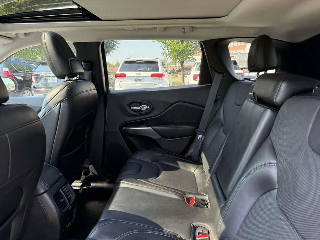 Used 2019 Black Jeep Limited image 18