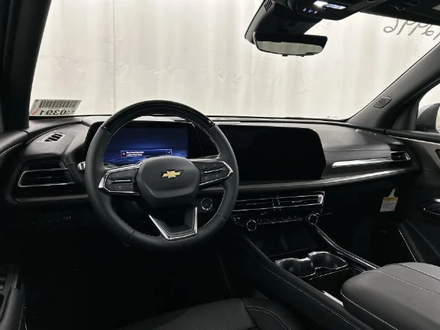 New 2027 Summit White Chevrolet LT image 23