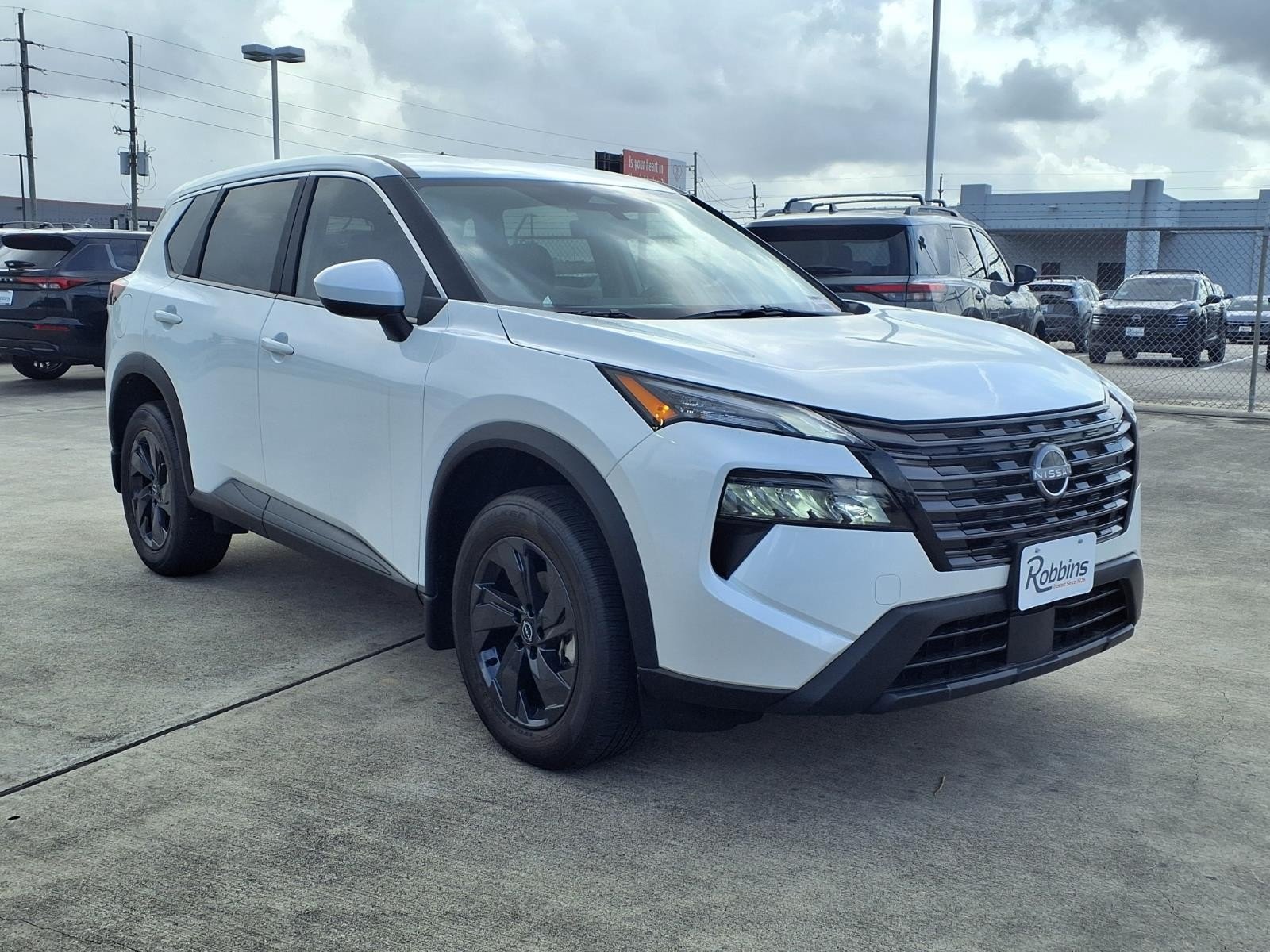 New 2026 Everest White Pearl Tricoat Nissan SV image 3
