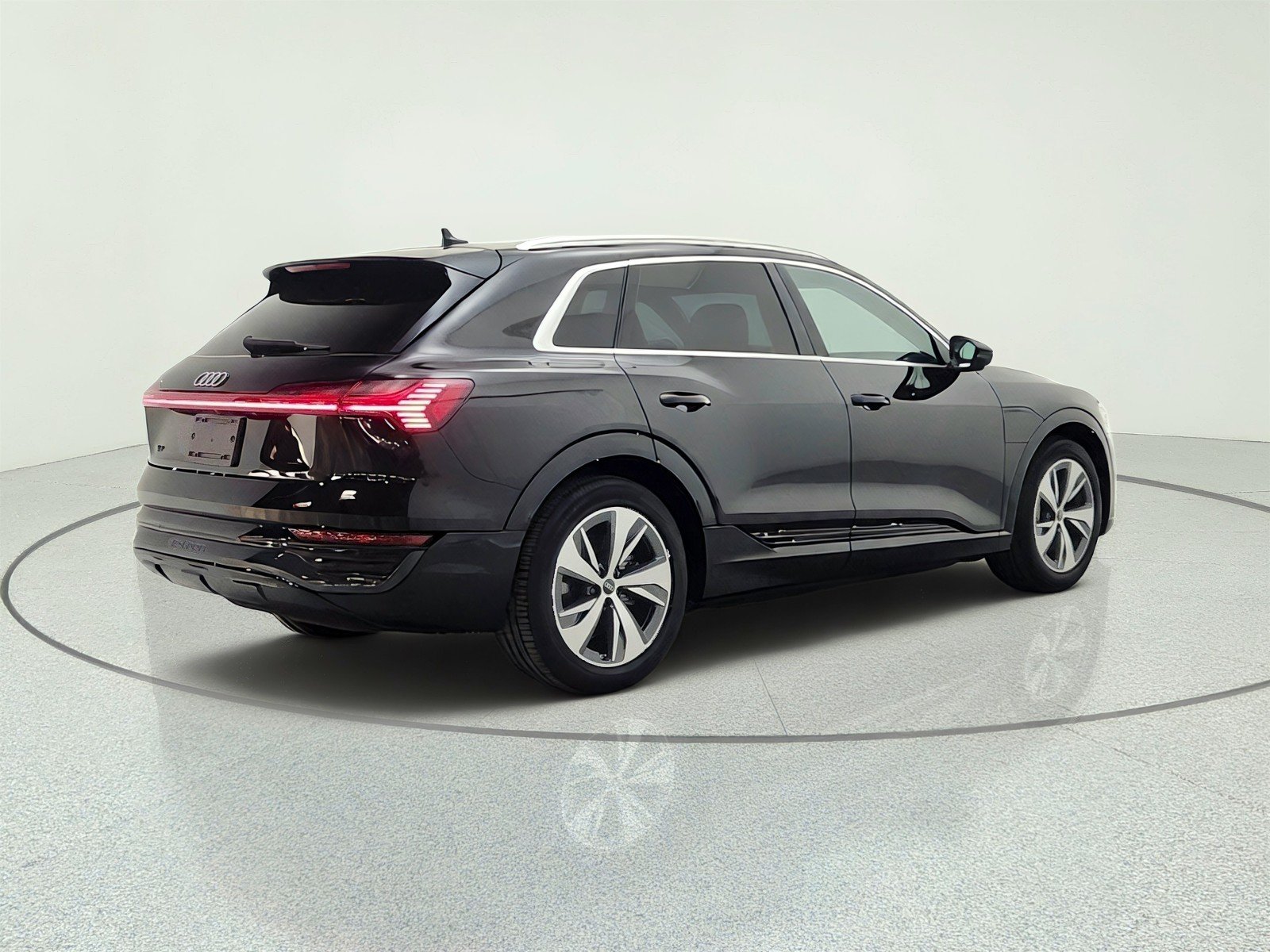 Used 2024 Mythos Black Metallic Audi Premium Plus quattro image 5