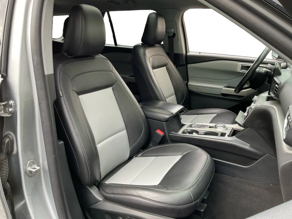 Used 2022 Silver Ford XLT image 27