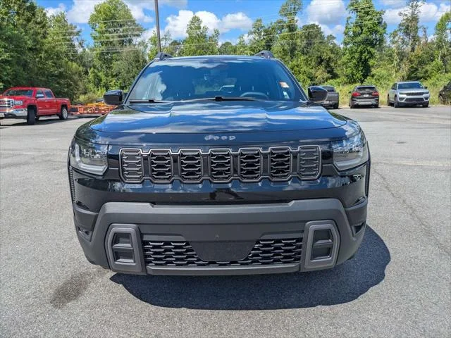 New 2026 Diamond Black Crystal Pearl-Coat Exterior Paint Jeep Laredo image 10