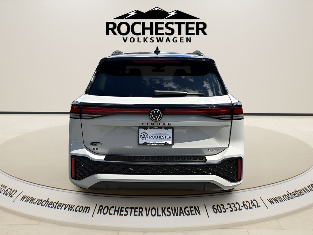 Used 2026 Silver Volkswagen 2.0T SE R-Line Black image 5
