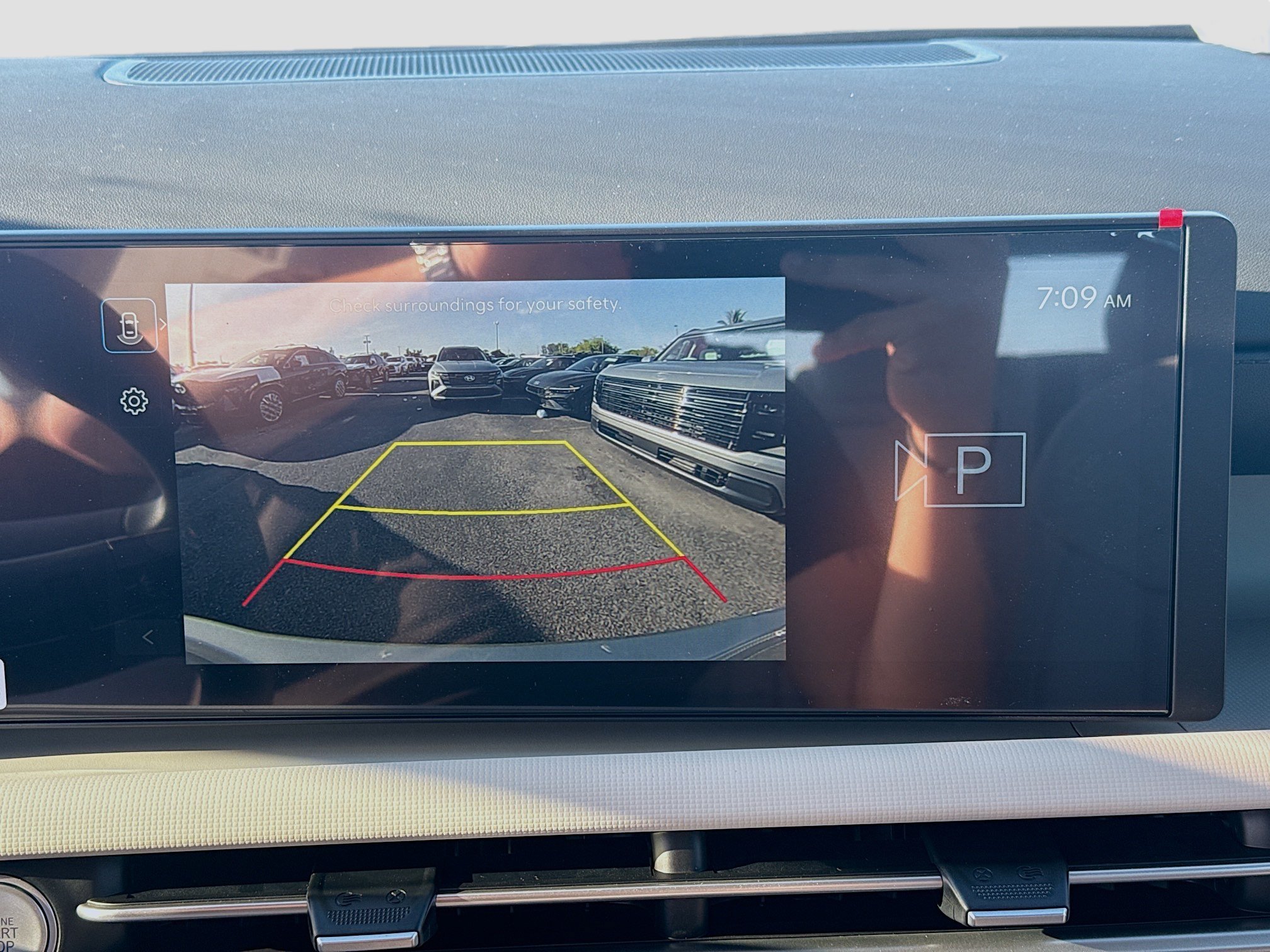 New 2026 Shimmering Silver Hyundai SE FWD image 35