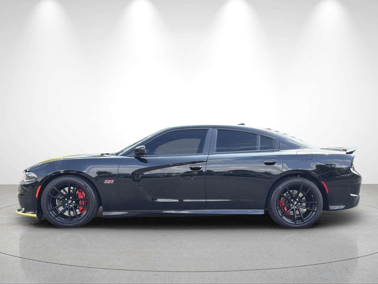 Used 2022 Pitch Black Clearcoat Dodge Scat Pack image 2