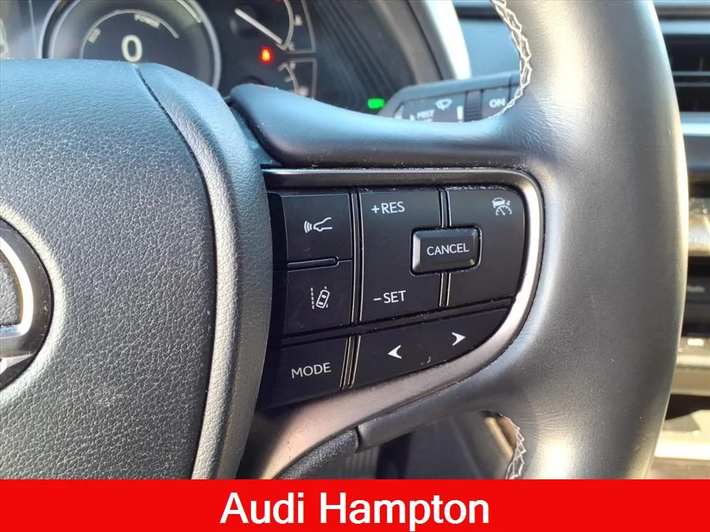 Used 2022 Redline Lexus UX 250h image 18