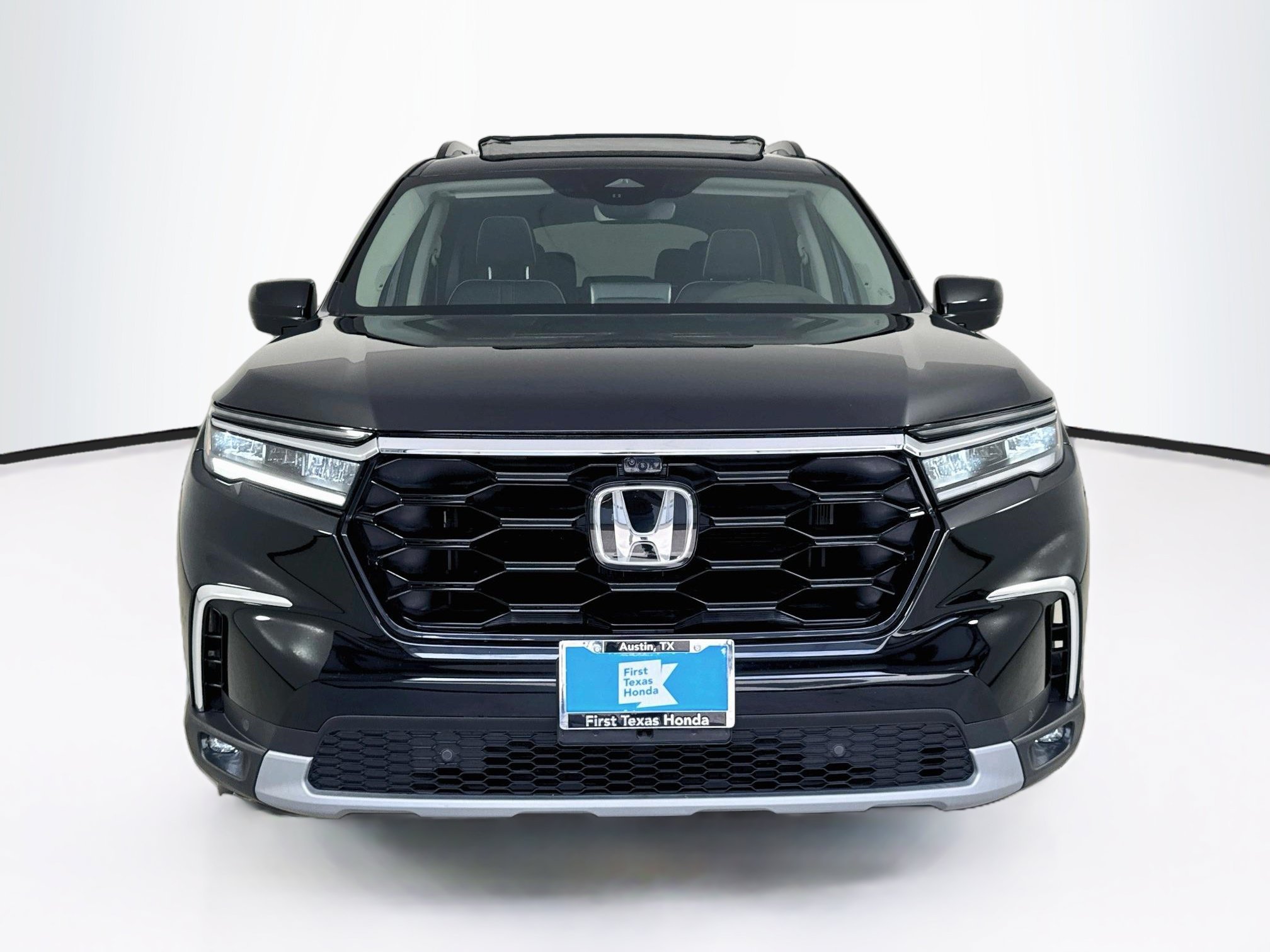 Certified Used 2025 Crystal Black Pearl Honda AWD Elite image 49