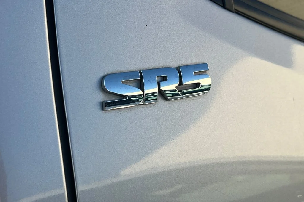 Certified Used 2020 Silver Toyota SR5 image 9