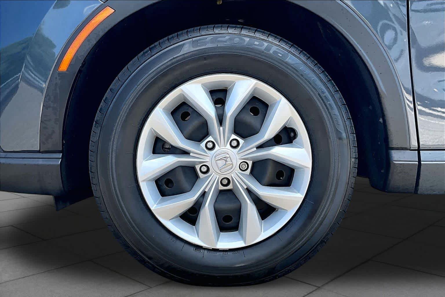 2023 Honda CR-V LX - Photo 10