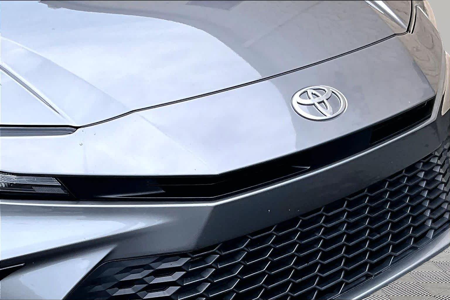 Used 2025 Heavy Metal Toyota SE image 30