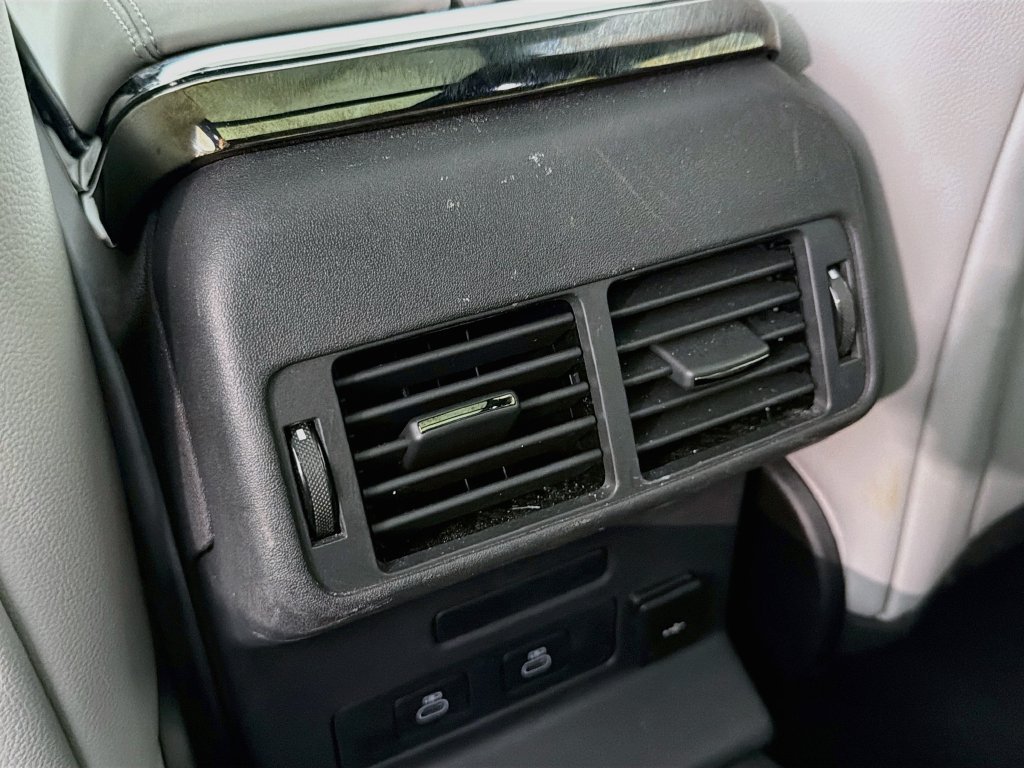 Used 2026 Gray Land Rover S image 27