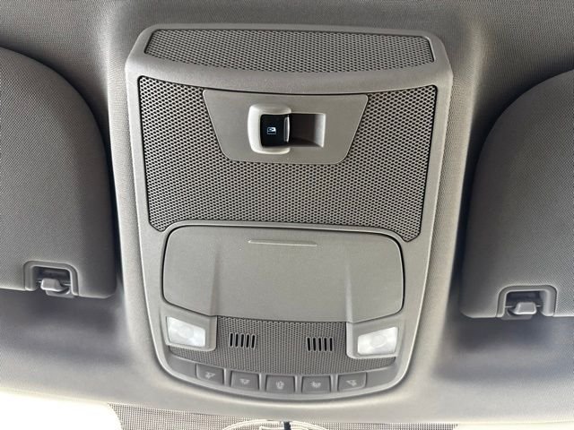 Used 2017 White Ford XLT image 13