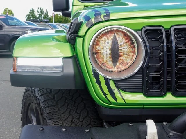 Used 2025 Green Jeep Sahara 4xe image 3