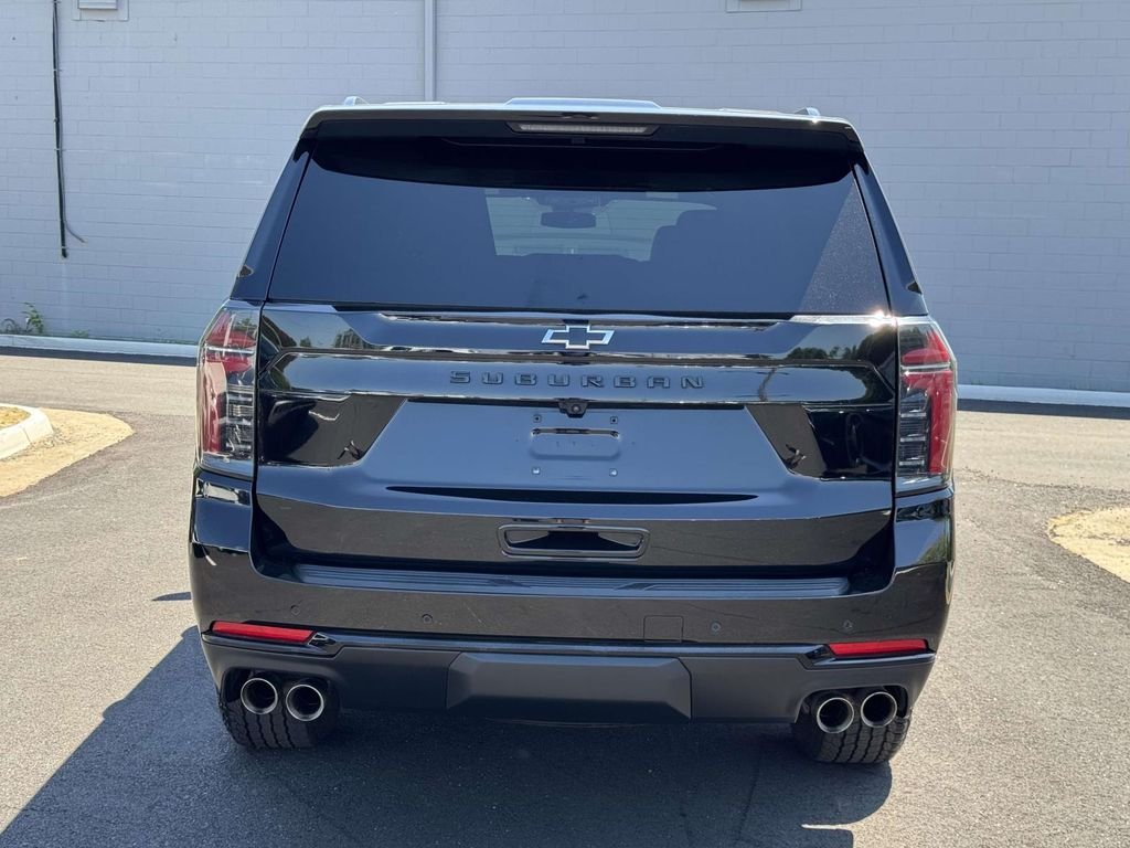 Used 2025 Black Chevrolet Z71 image 23