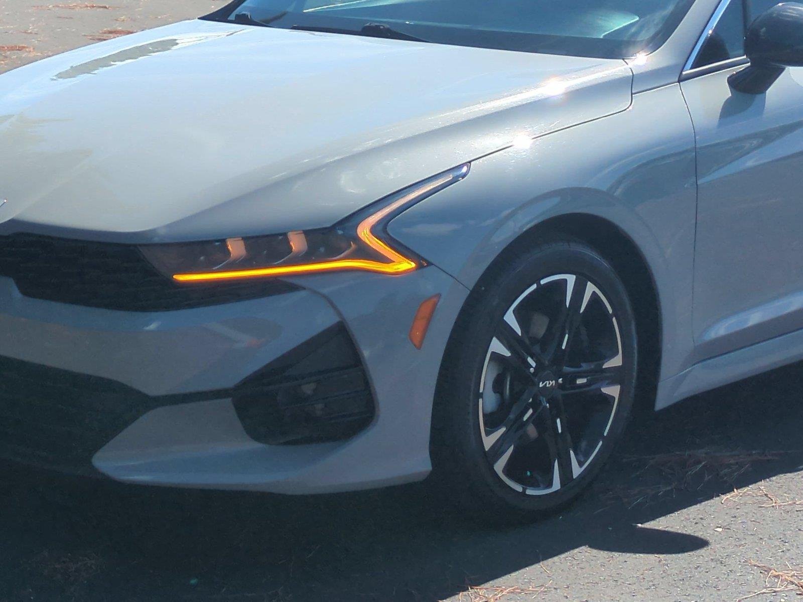 Used 2023 Wolf Gray Kia GT-Line image 9