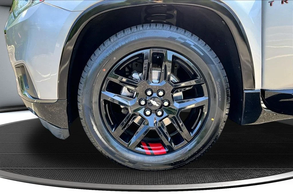 Certified Used 2019 Silver Chevrolet Premier image 35