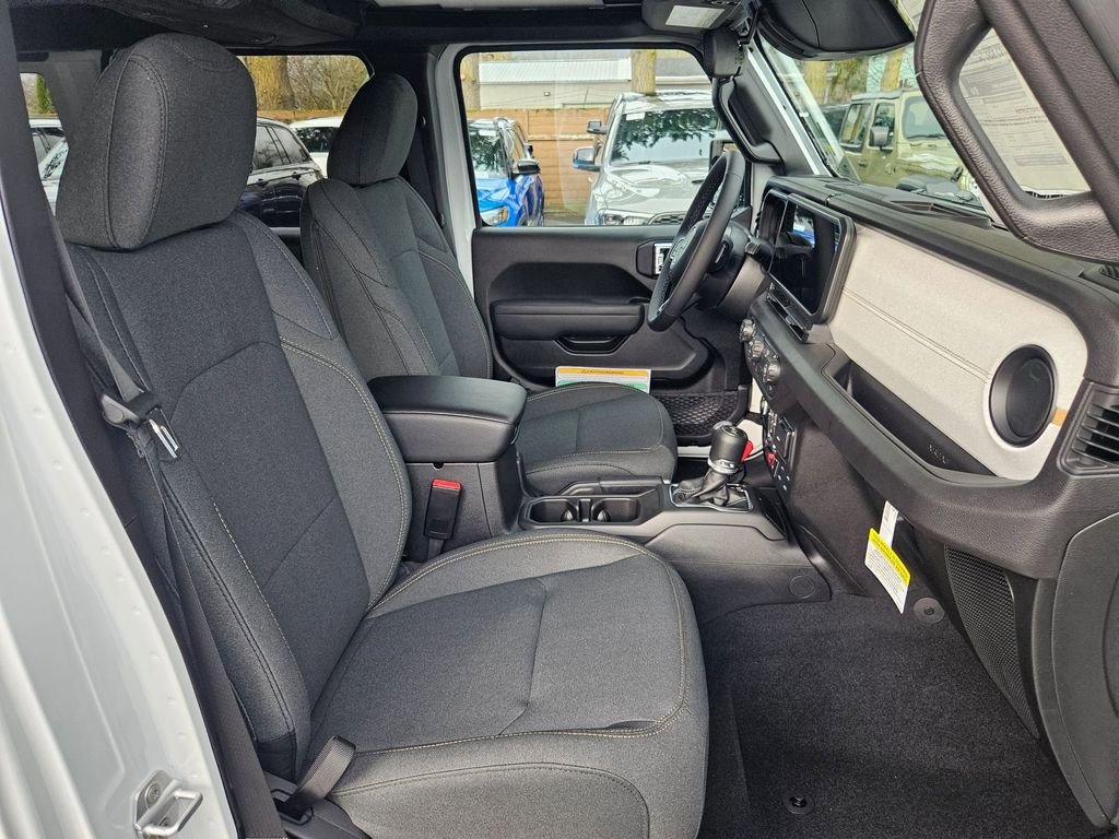 2026 Jeep Wrangler 4-Door Willys - Photo 18
