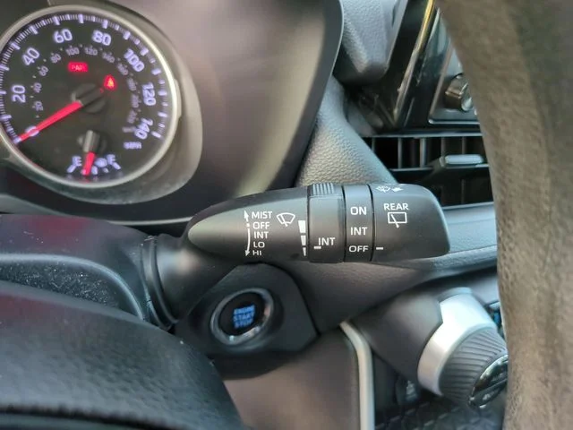 Used 2022 White Toyota XLE image 32