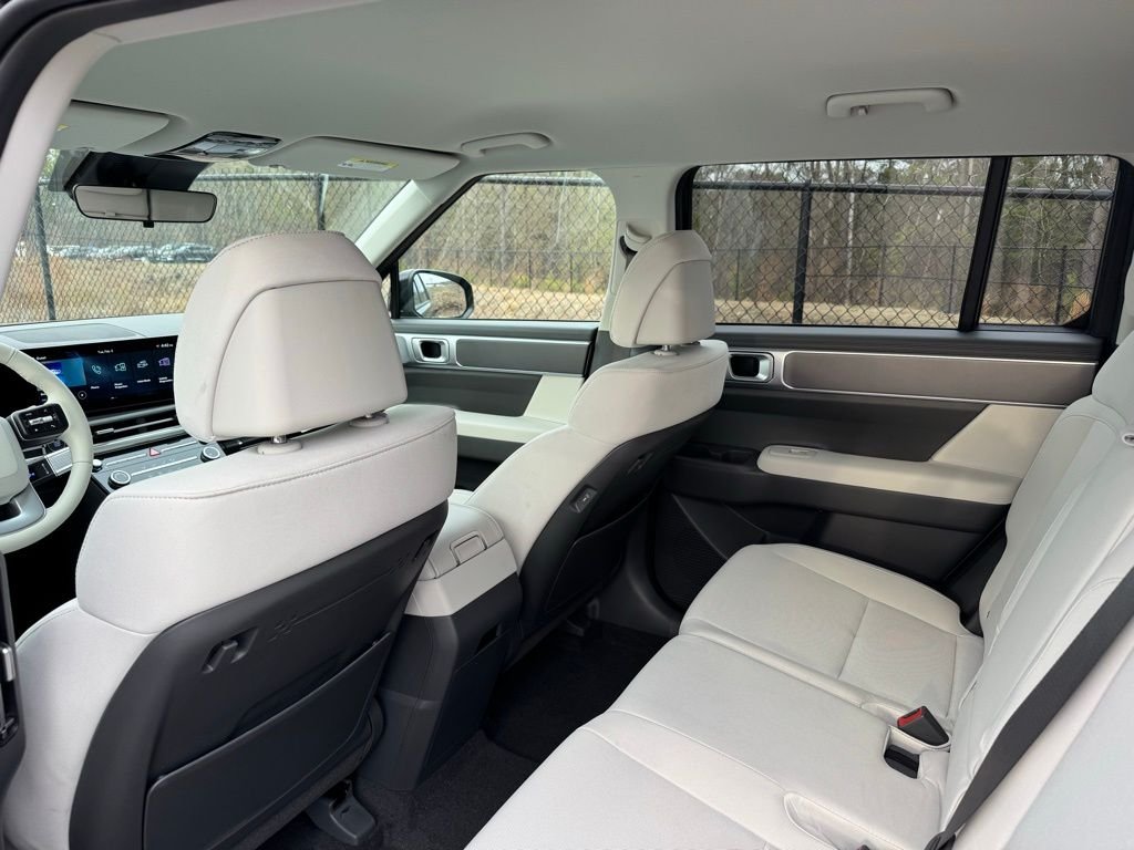 Certified Used 2026 Black Hyundai SE image 19