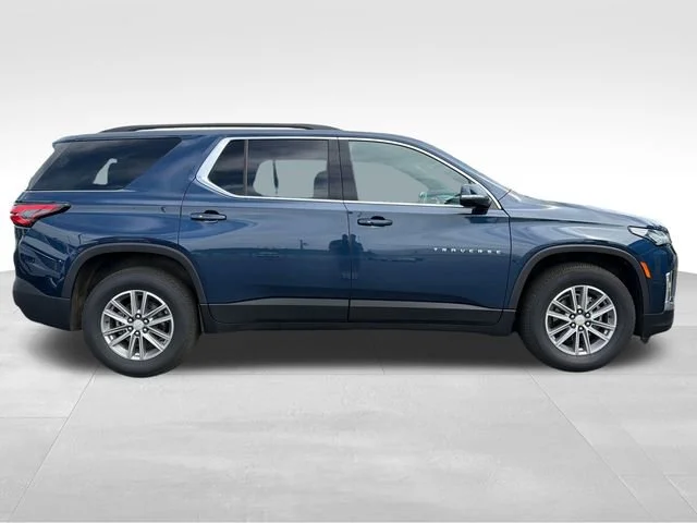 Used 2023 Northsky Blue Metallic Chevrolet LT Cloth image 8