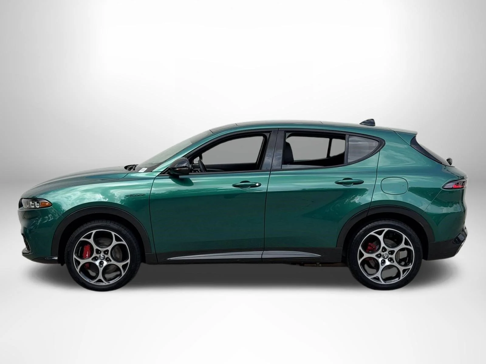 Used 2024 Verde Fangio Tri-Coat Alfa Romeo Veloce image 6