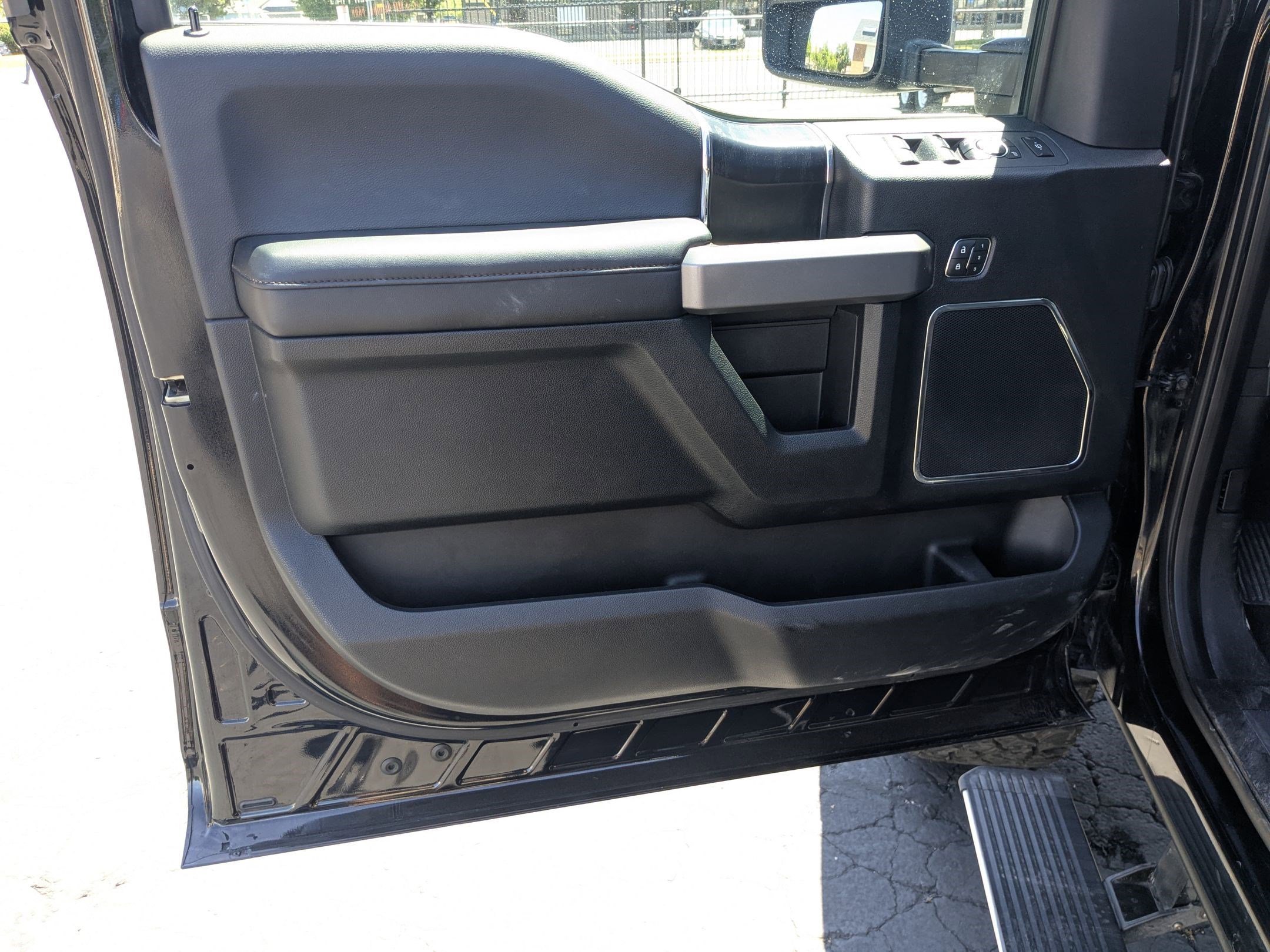 Used 2018 Shadow Black Ford Platinum image 12