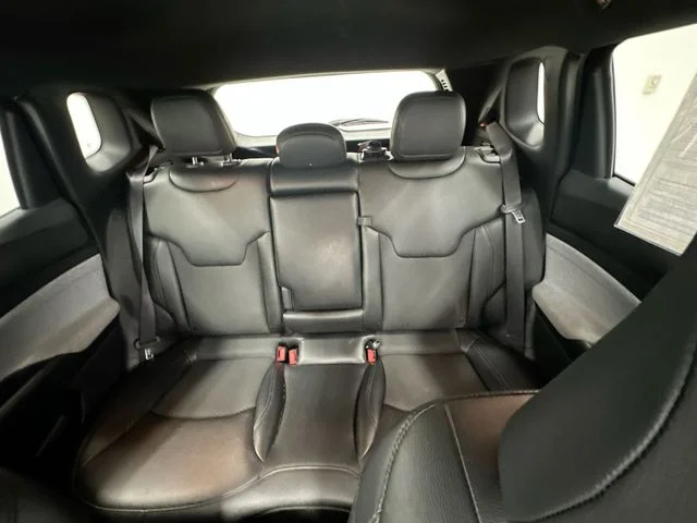 Used 2024 Black Jeep Latitude image 24