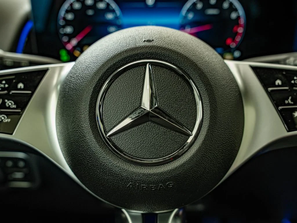 New 2026 Polar White Mercedes-Benz GLB 250 image 20