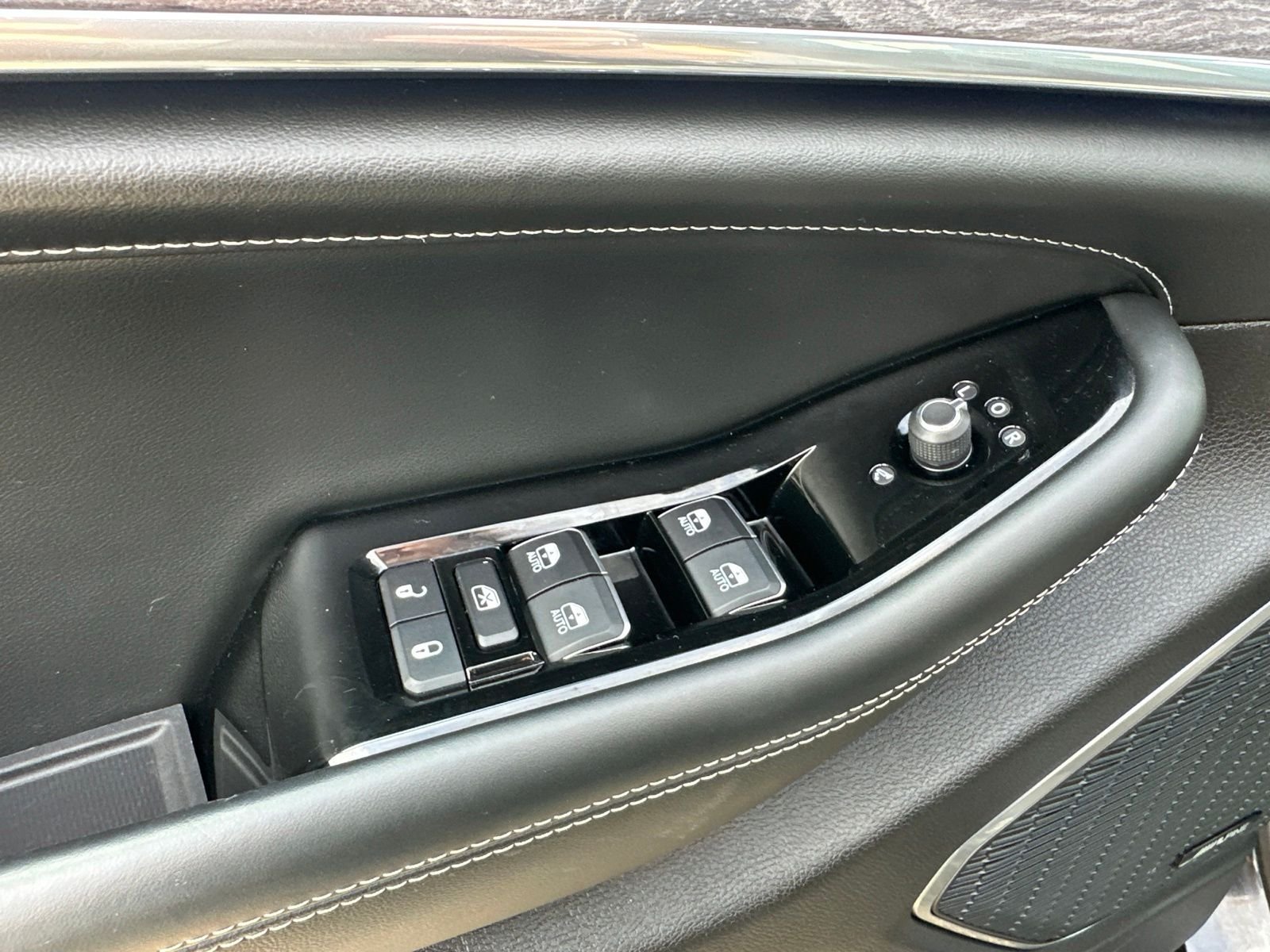 Used 2024 Black Jeep Overland image 18