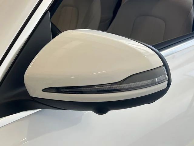 Used 2025 Polar White Mercedes-Benz 300 image 15