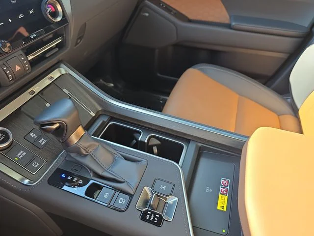 Certified Used 2025 NIGHTFALL MICA Lexus 550 Luxury+ image 27