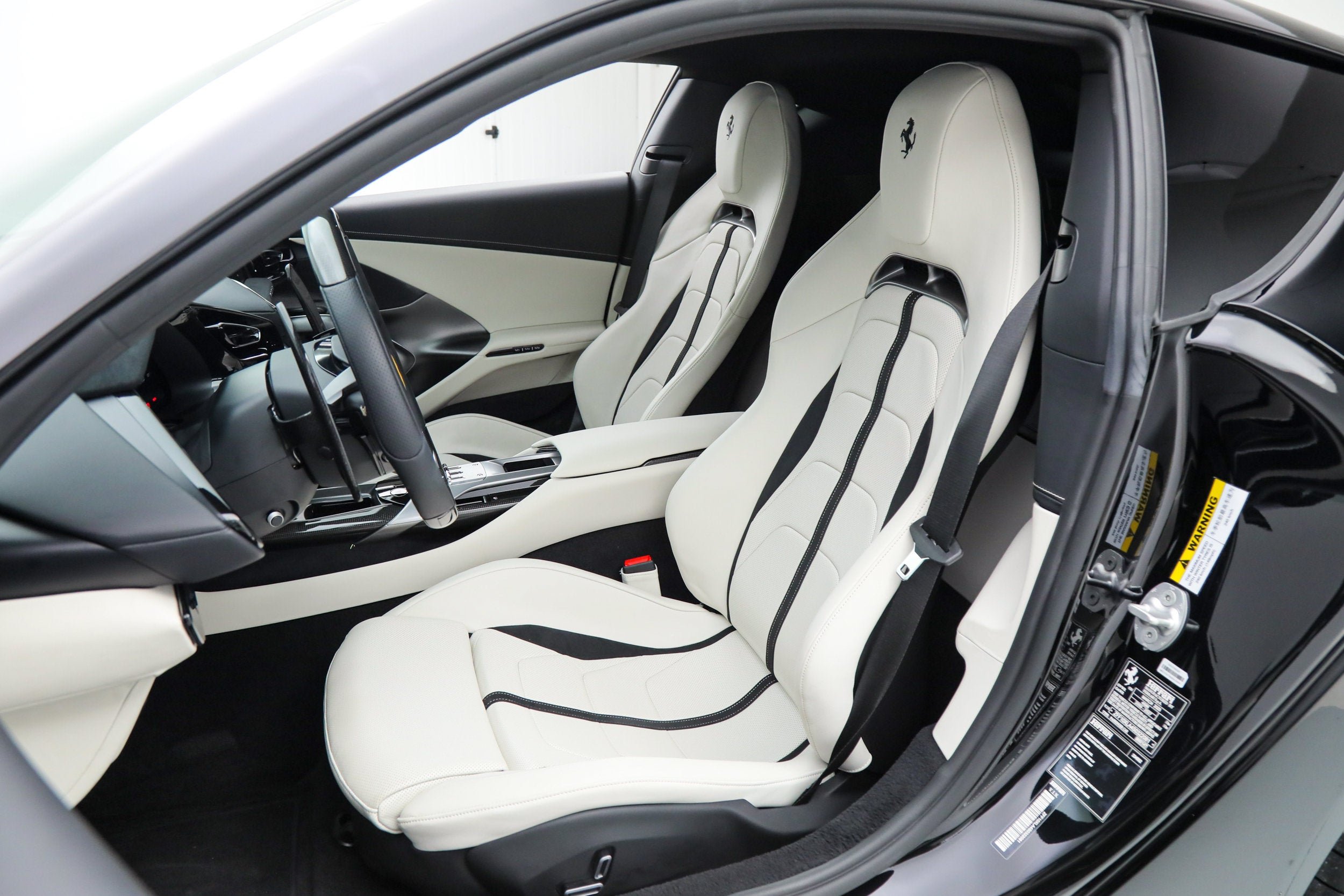 Certified Used 2025 Nero Ferrari  image 5