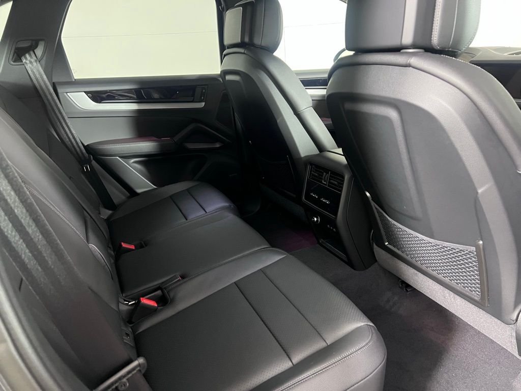 New 2026 Vanadium Grey Metallic Porsche  image 20
