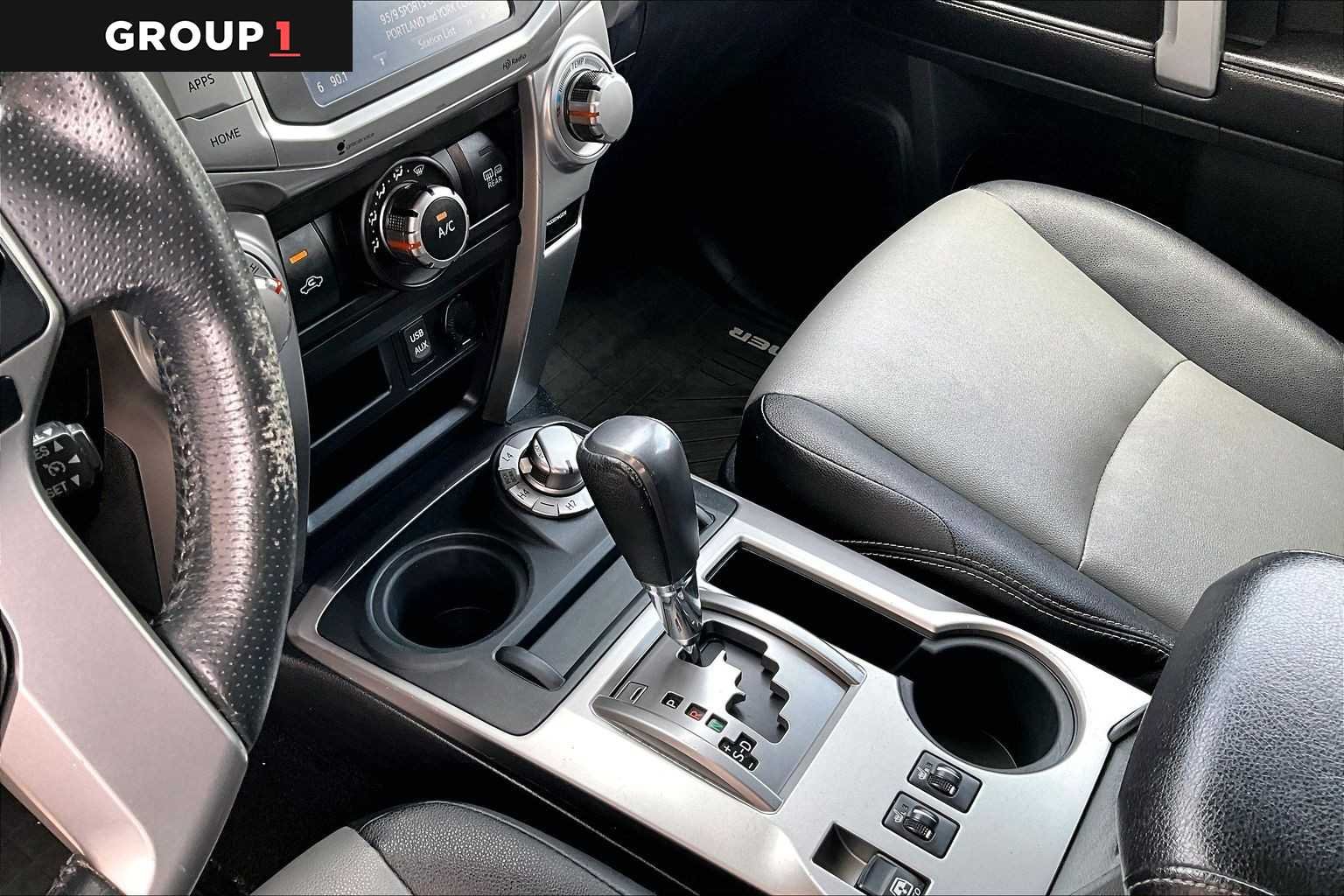 Used 2016 Barcelona Red Metallic Toyota SR5 Premium image 17