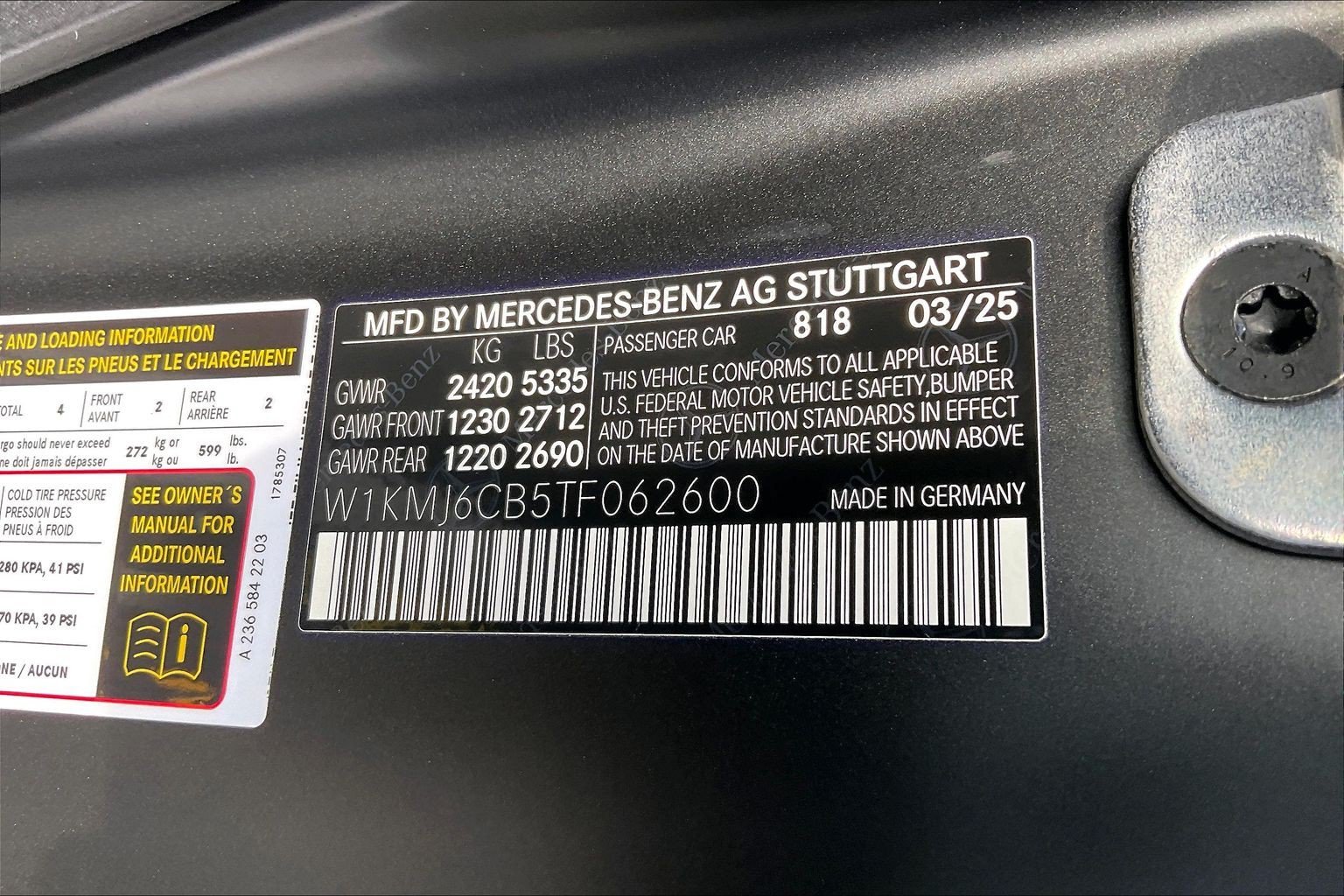 New 2026 MANUFAKTUR exclusive graphite grey magno Mercedes-Benz AMG® CLE 53 4MATIC+ Coupe image 23
