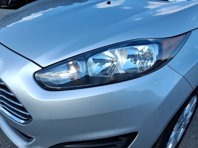 Used 2014 Silver Ford SE image 3