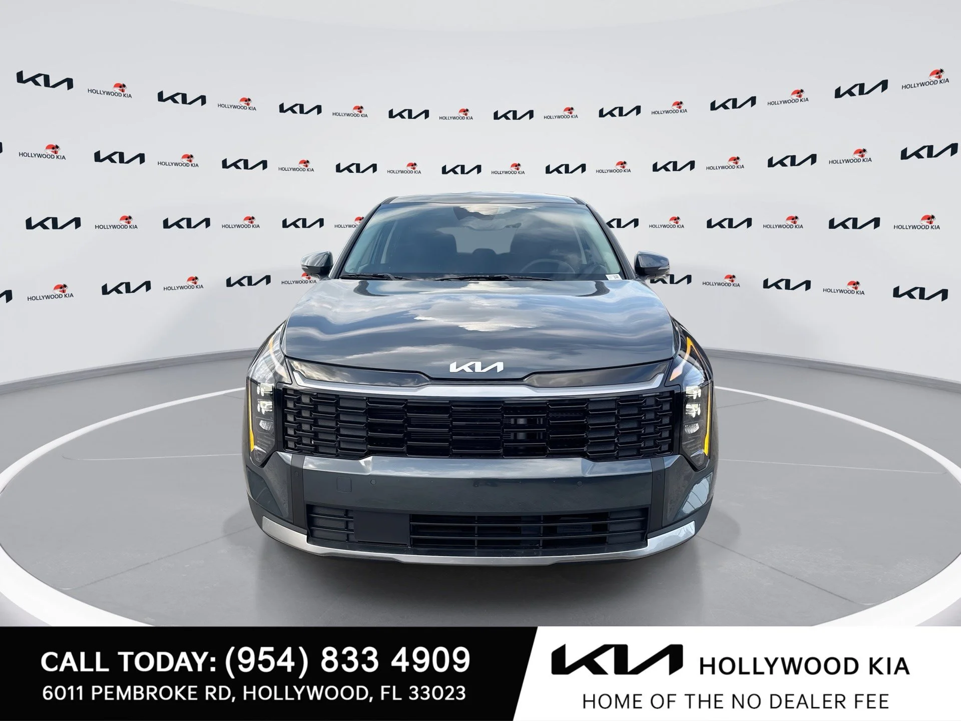 New 2027 Gravity Gray Kia S image 3
