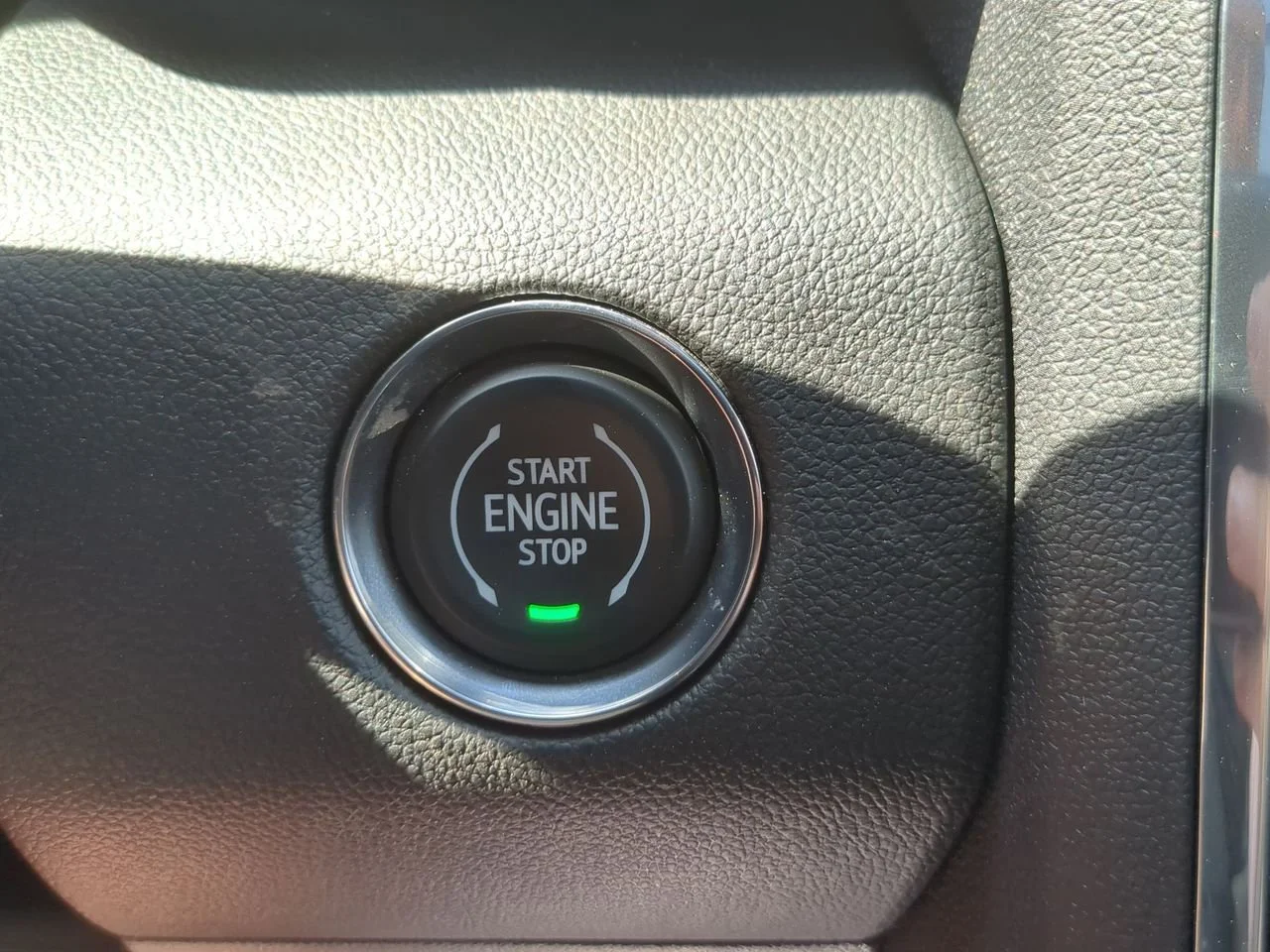 New 2026 Ebony Twilight Metallic GMC Denali Ultimate image 17
