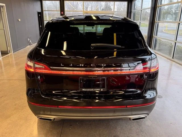 Used 2023 Black Metallic Lincoln Reserve image 8