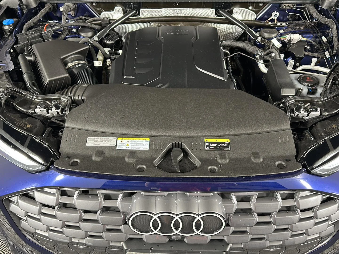 Used 2025 Navarra Blue Metallic Audi Premium Plus image 3