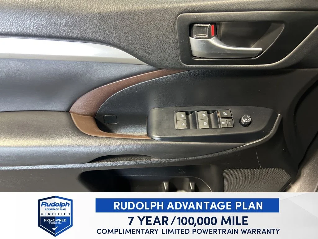 Used 2019 Gray Toyota XLE image 11