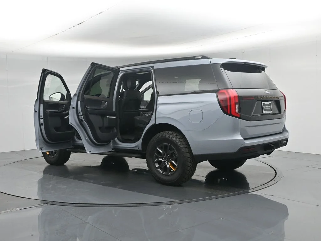 New 2026 Glacier Gray Metallic Tri-Coat Ford Tremor image 38